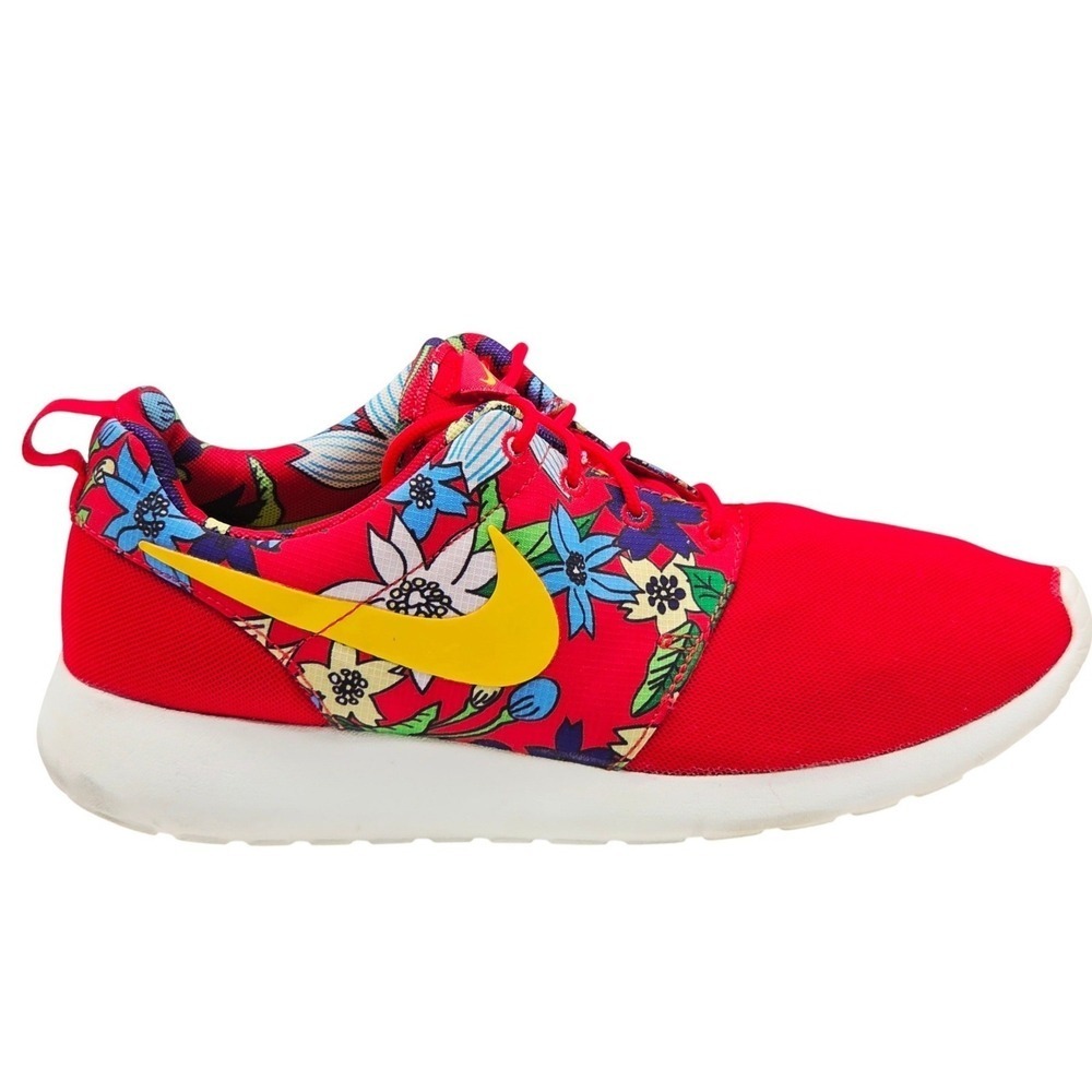 Nike Roshe One Womens 9 Red Yellow Floral Aloha Sneakers 599432-674 Excellent